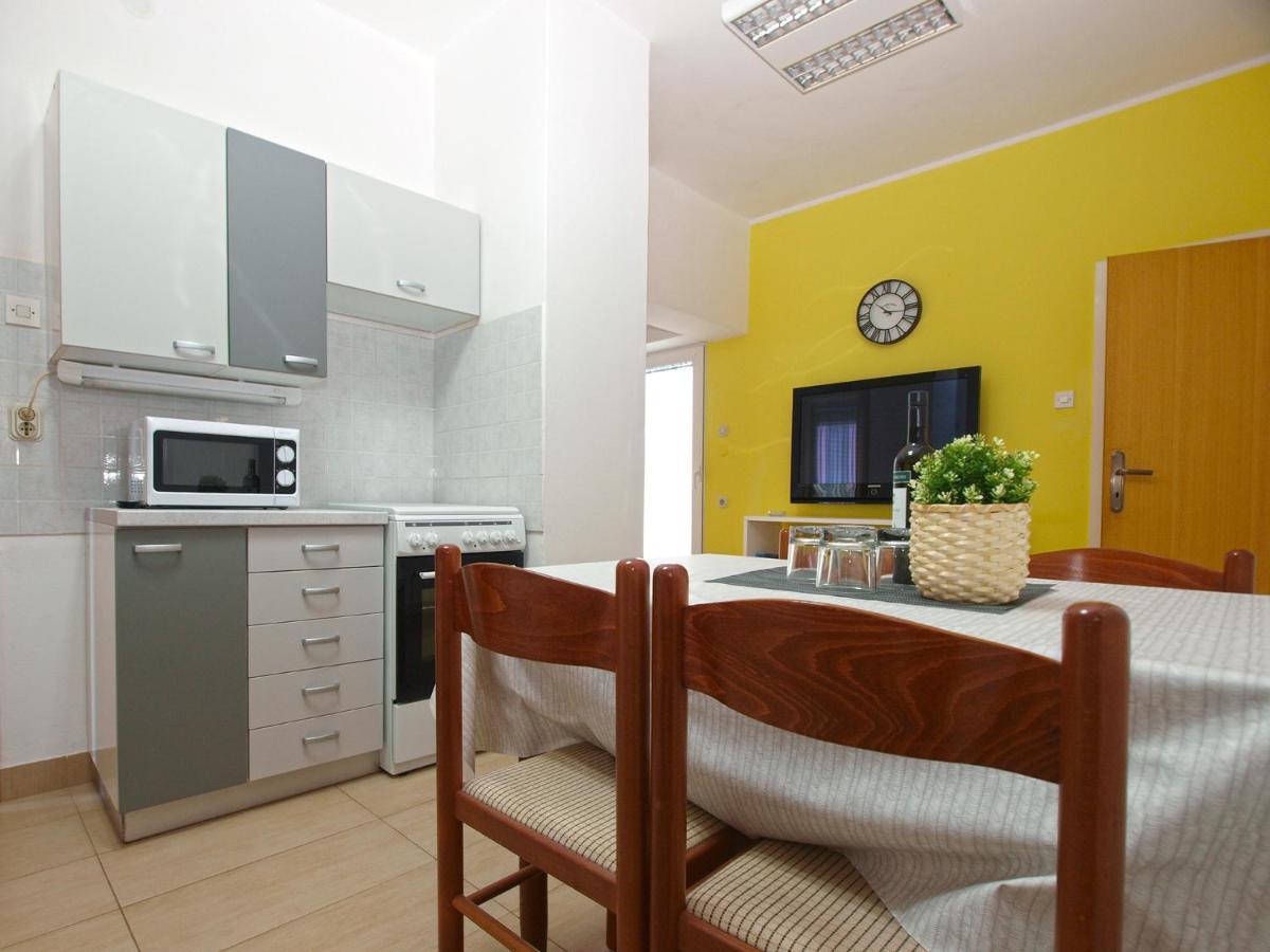 Apartments Biskupije 810 梅杜林 外观 照片