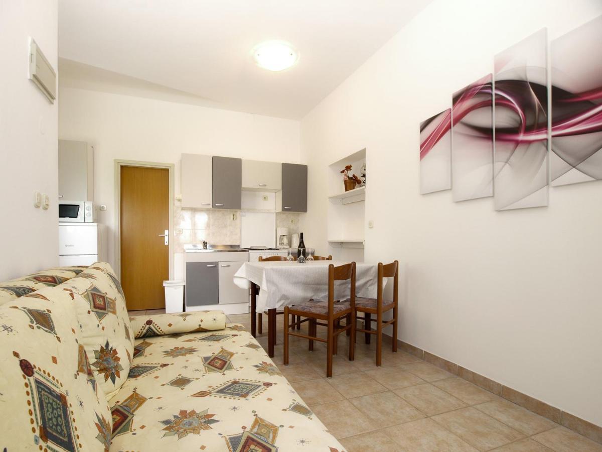 Apartments Biskupije 810 梅杜林 外观 照片