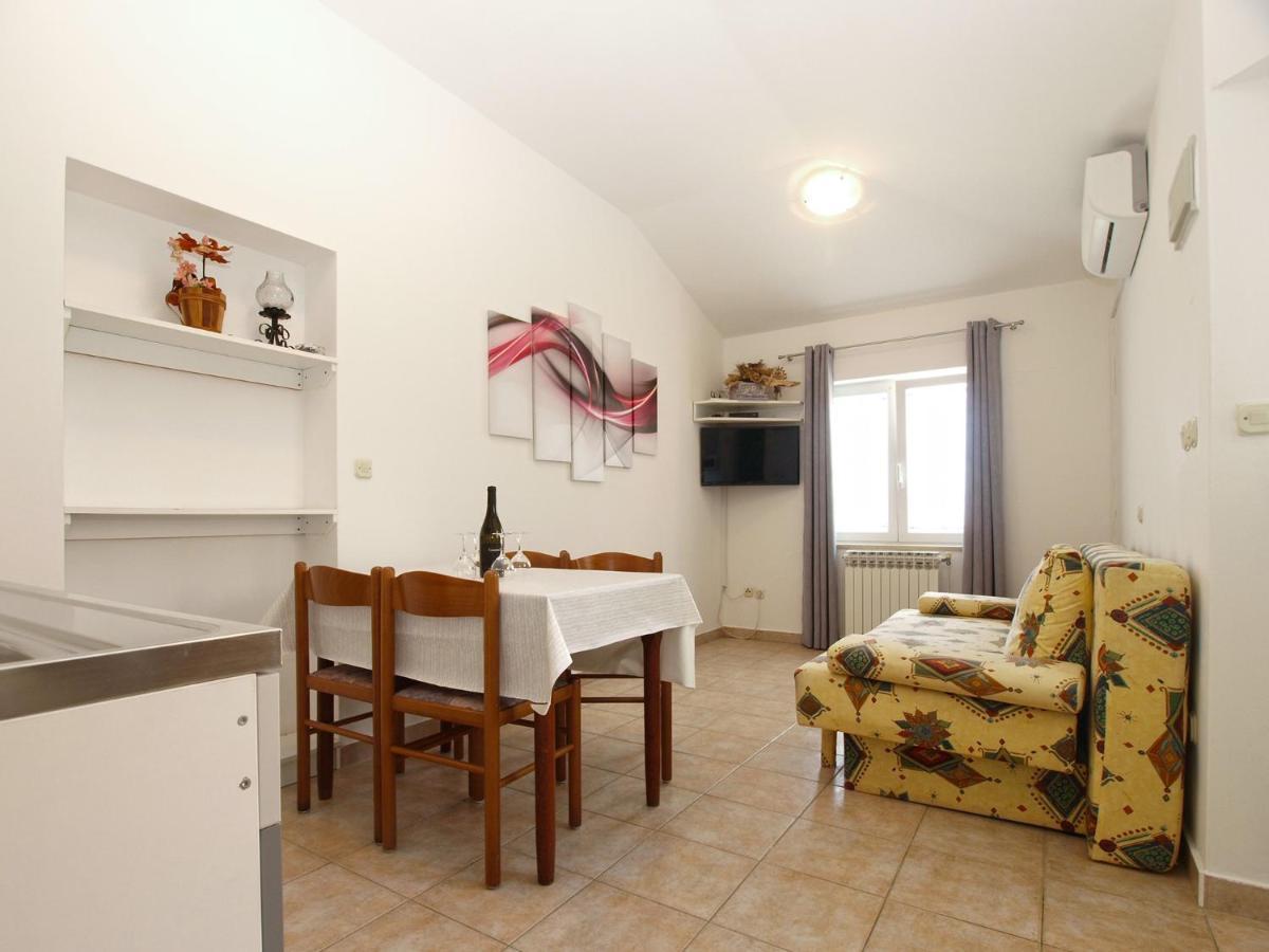 Apartments Biskupije 810 梅杜林 外观 照片