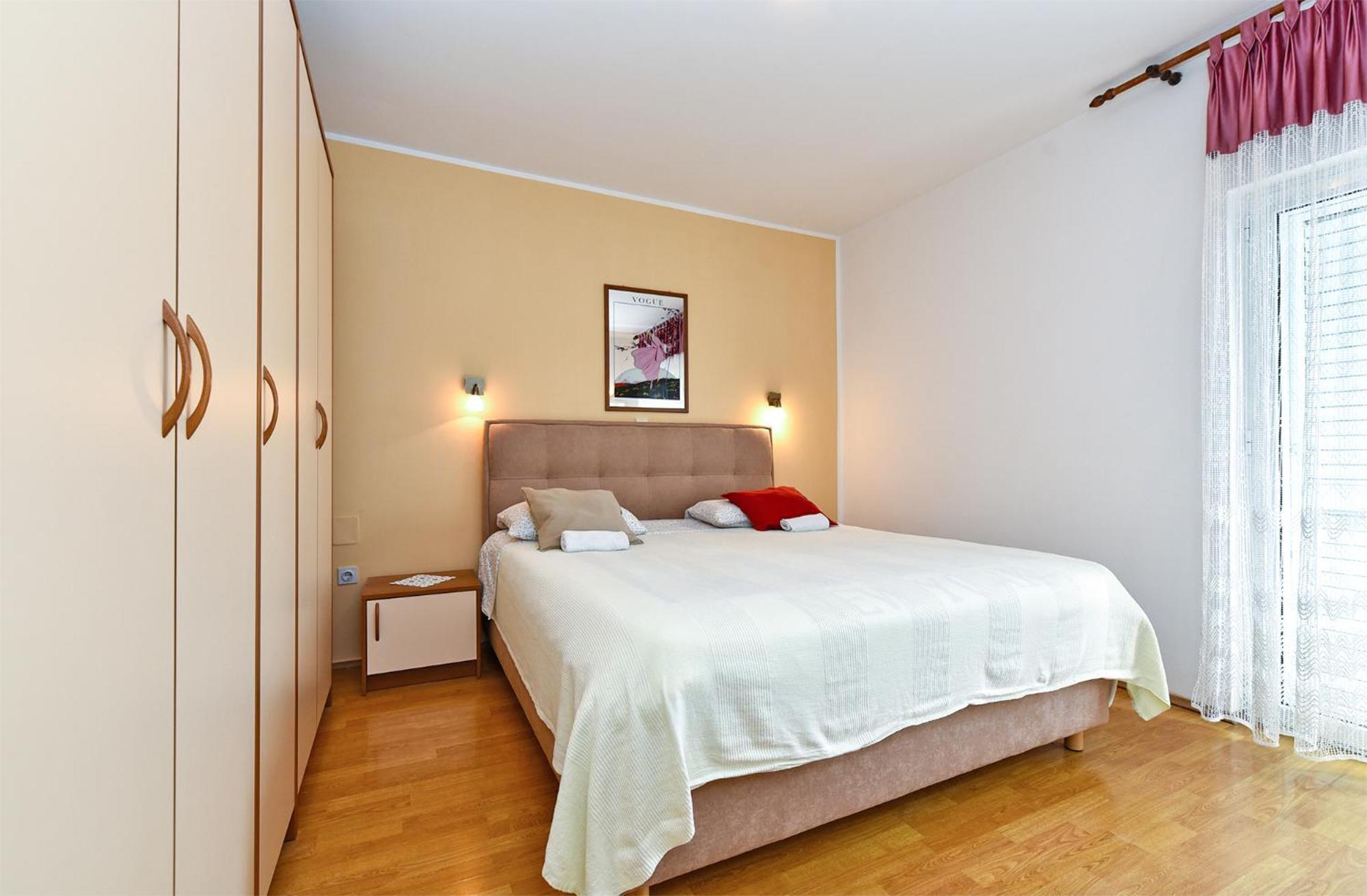 Apartments Biskupije 810 梅杜林 外观 照片