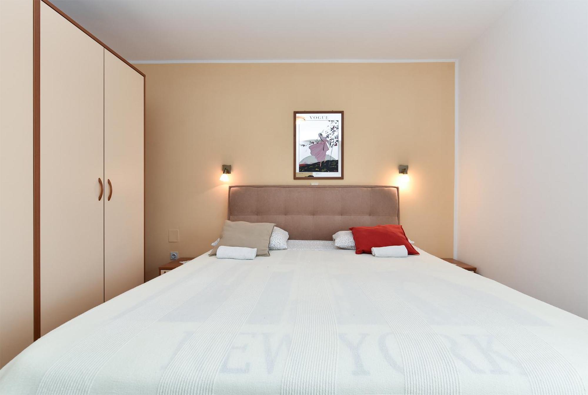 Apartments Biskupije 810 梅杜林 外观 照片