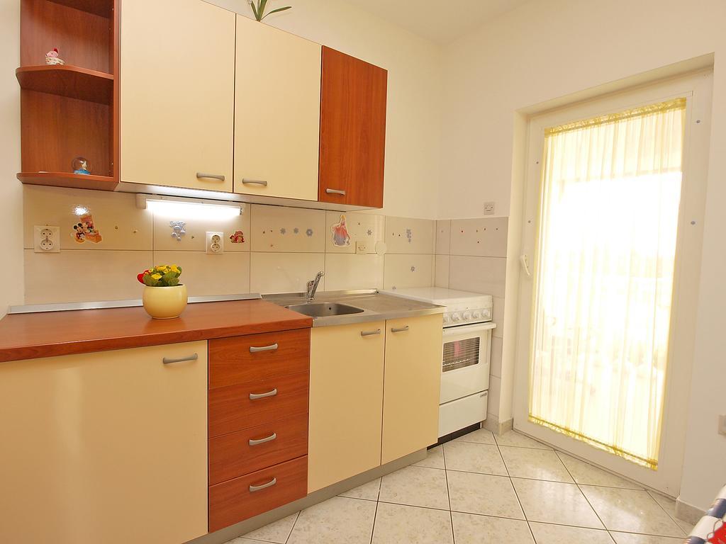 Apartments Biskupije 810 梅杜林 外观 照片